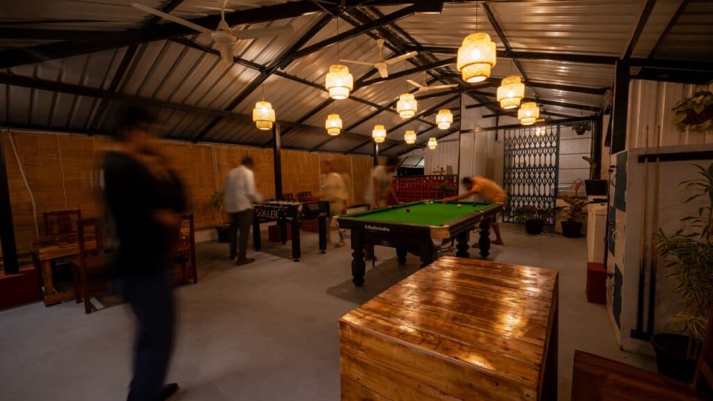 The shared lounge at Trippr Mysuru